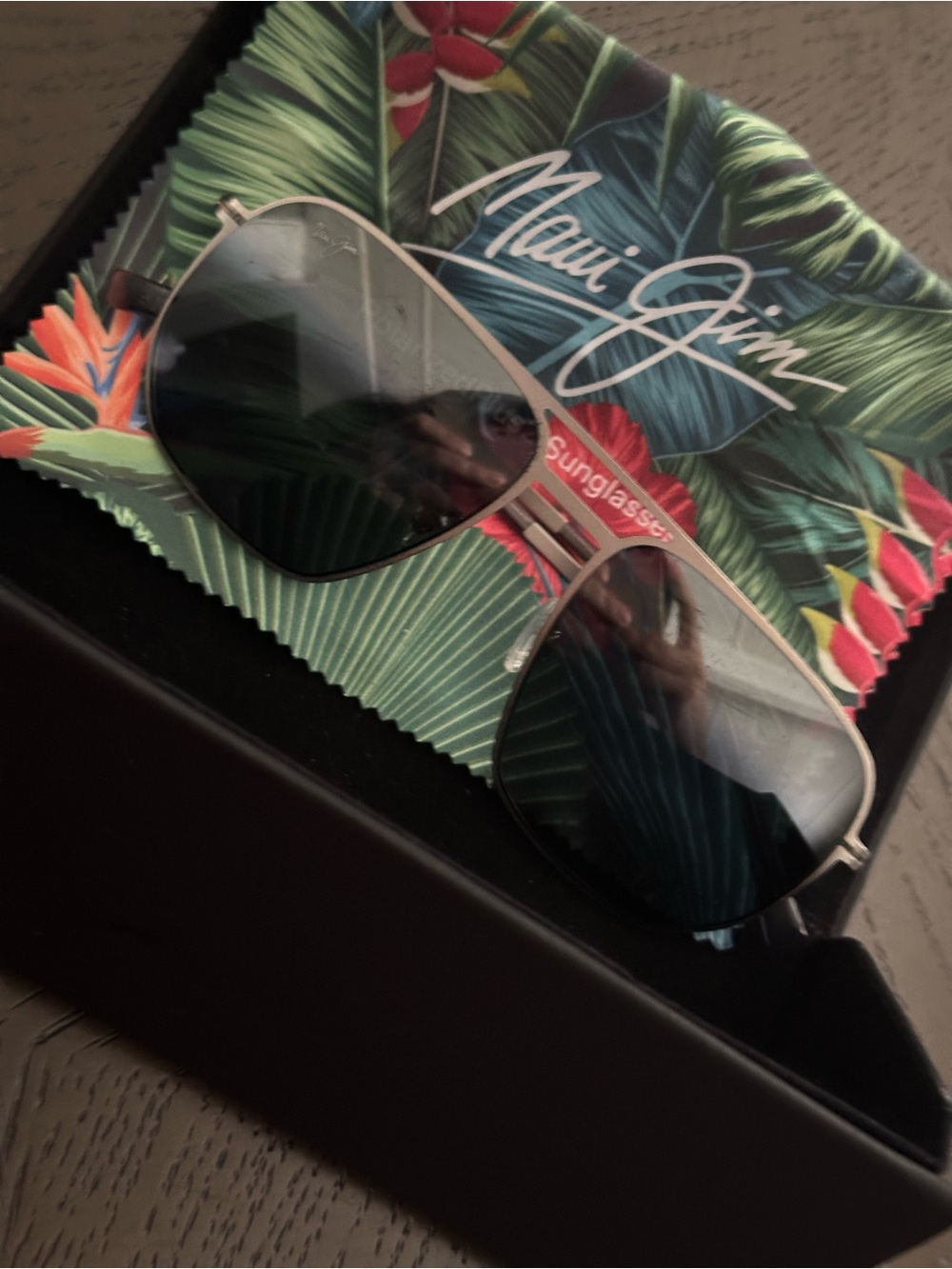 Maui Jim Sharks Cove Silver Aviator Sunglasses with Dark Green Lenses